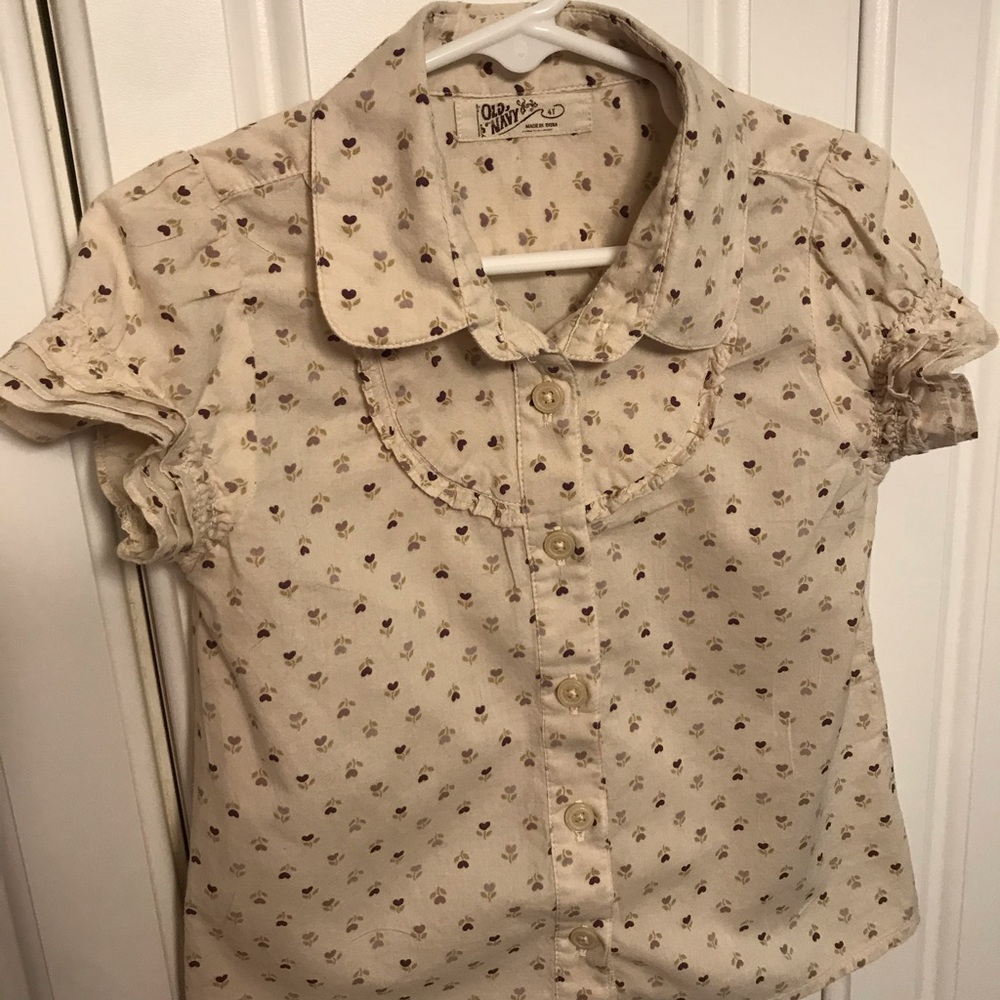 NEW! 🤍Old Navy blouse. 🤍CUTE CUTE CUTE🤍